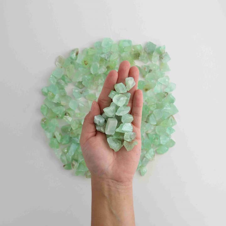 Mi Esperanza Minerals - Wholesale Spiritual Stone/Crystal - 1kg Green Calcite Chips1