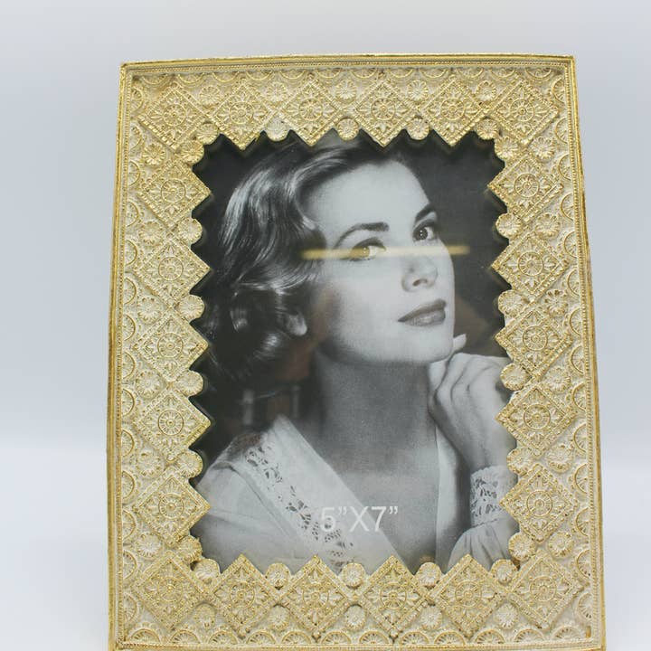 Gold photo frame for wholesale by Fioretto Renato S.r.l.