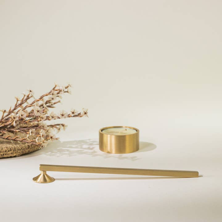 Mässing Värmeljushållare med Candle Snuffer - Set om 2 för wholesale av Roarcraft