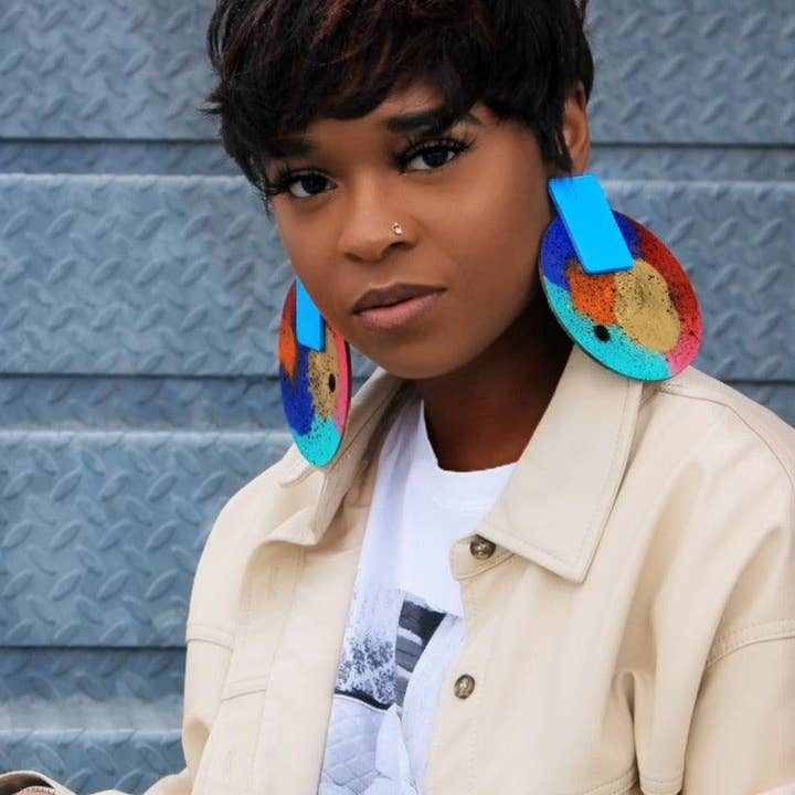 AND-MADE by Hand - Wholesale Dangle Earrings - KELLI - Abstract Stud - 2 Sizes3