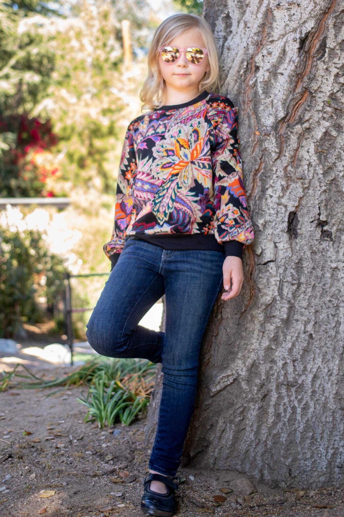 Eva Franco - Wholesale Sweatshirt - Kids - Clyde Sweatshirt  in Printed Paisley Damascus Knit - Girls1