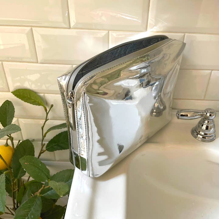 WELLinsulated - Wholesale Makeup/Cosmetic Bag - Performance Beauty Bag Large4