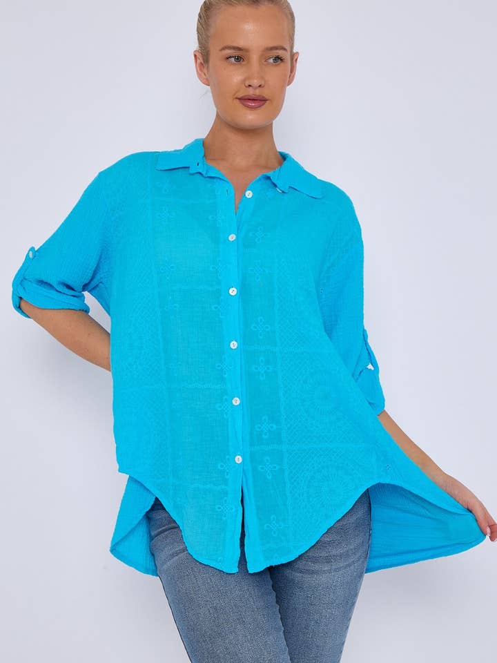 Miss Bold – wholesale Buttoned-down shirt – Women's – Italian Embroidered Cotton Button-Up Tunic Shirt with Rolled Sleeves11