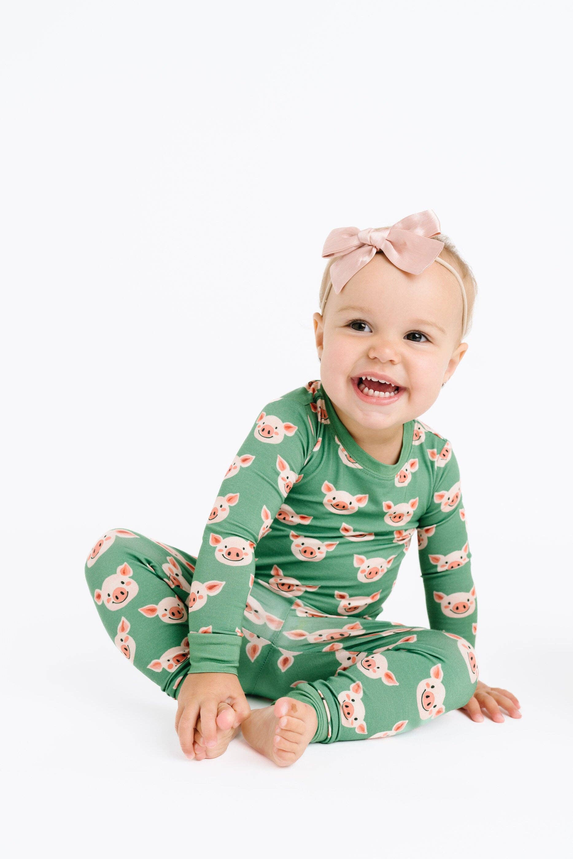 Little One Shop - Wholesale Lounge Set - Kids - Happy Piglets Bamboo Set9