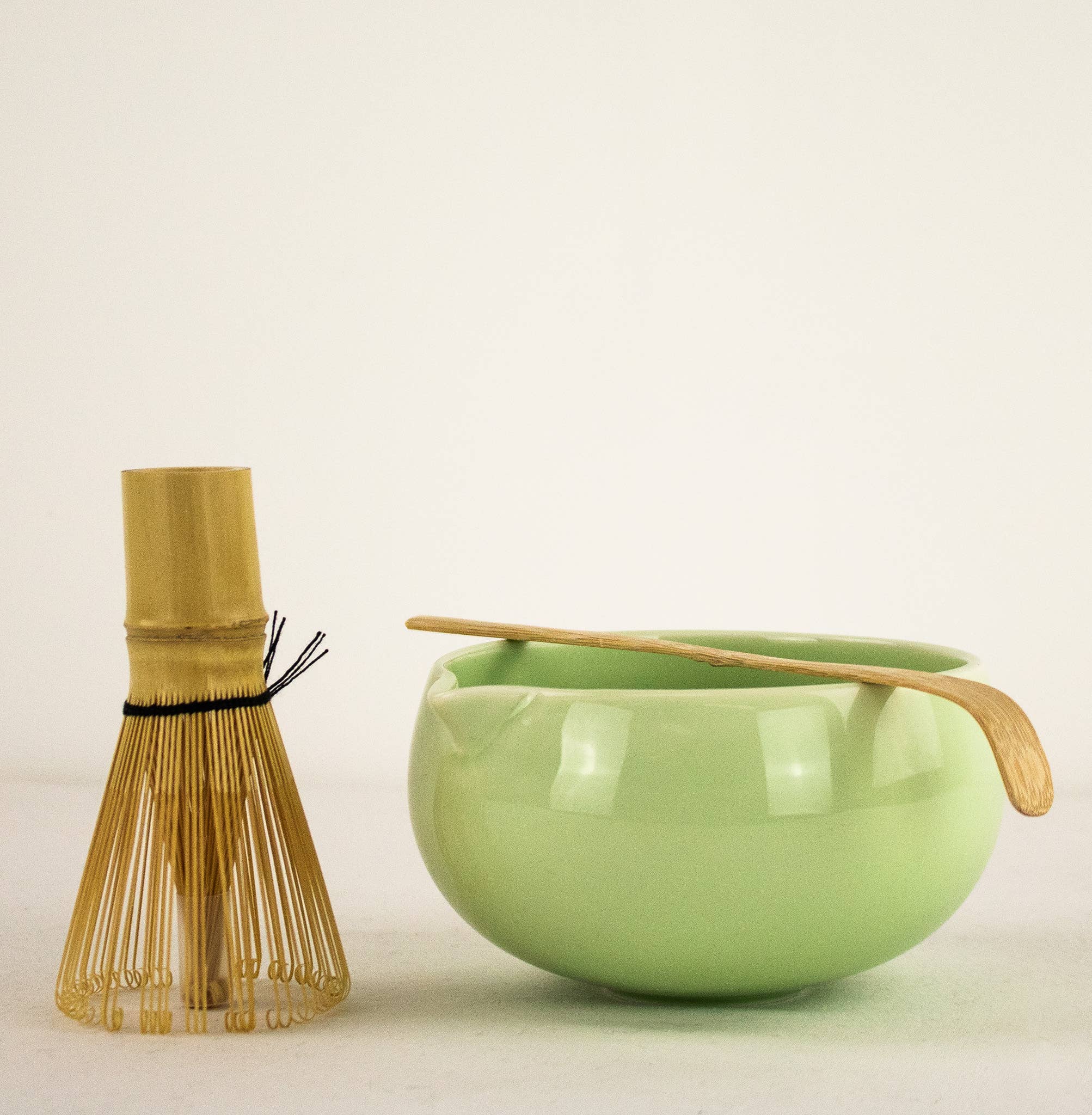 YOKO DESIGN - Vendita all'ingrosso Set di utensili da cucina - Confezione regalo Matcha Set2