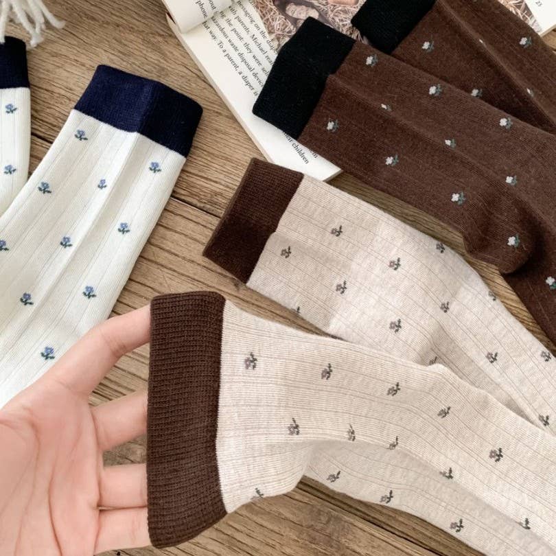 MKS America - Wholesale Socks - Women's - French style gentle small floral women's socks7