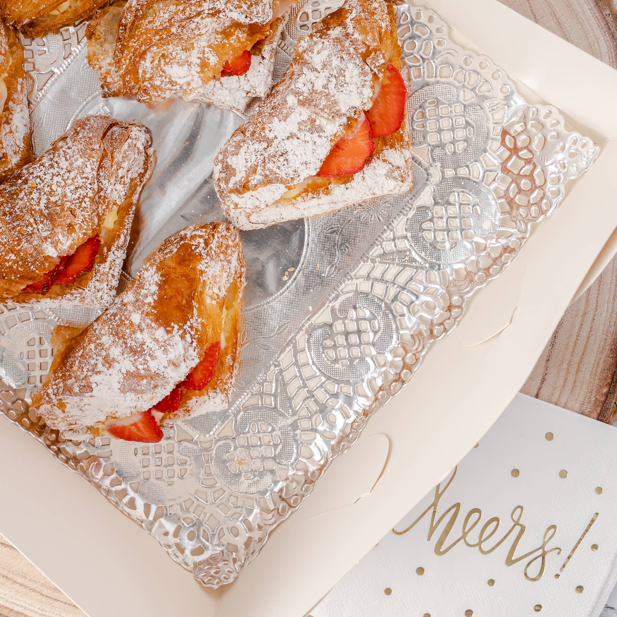 White Bakery Boxes with Window | 50 Pack 4"L x 4"W x 2.5"H for wholesale on Faire7