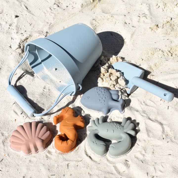 Silicone Sand Set | Bucket, Spade & 4 Sand Moulds for wholesale by Bella Zailea