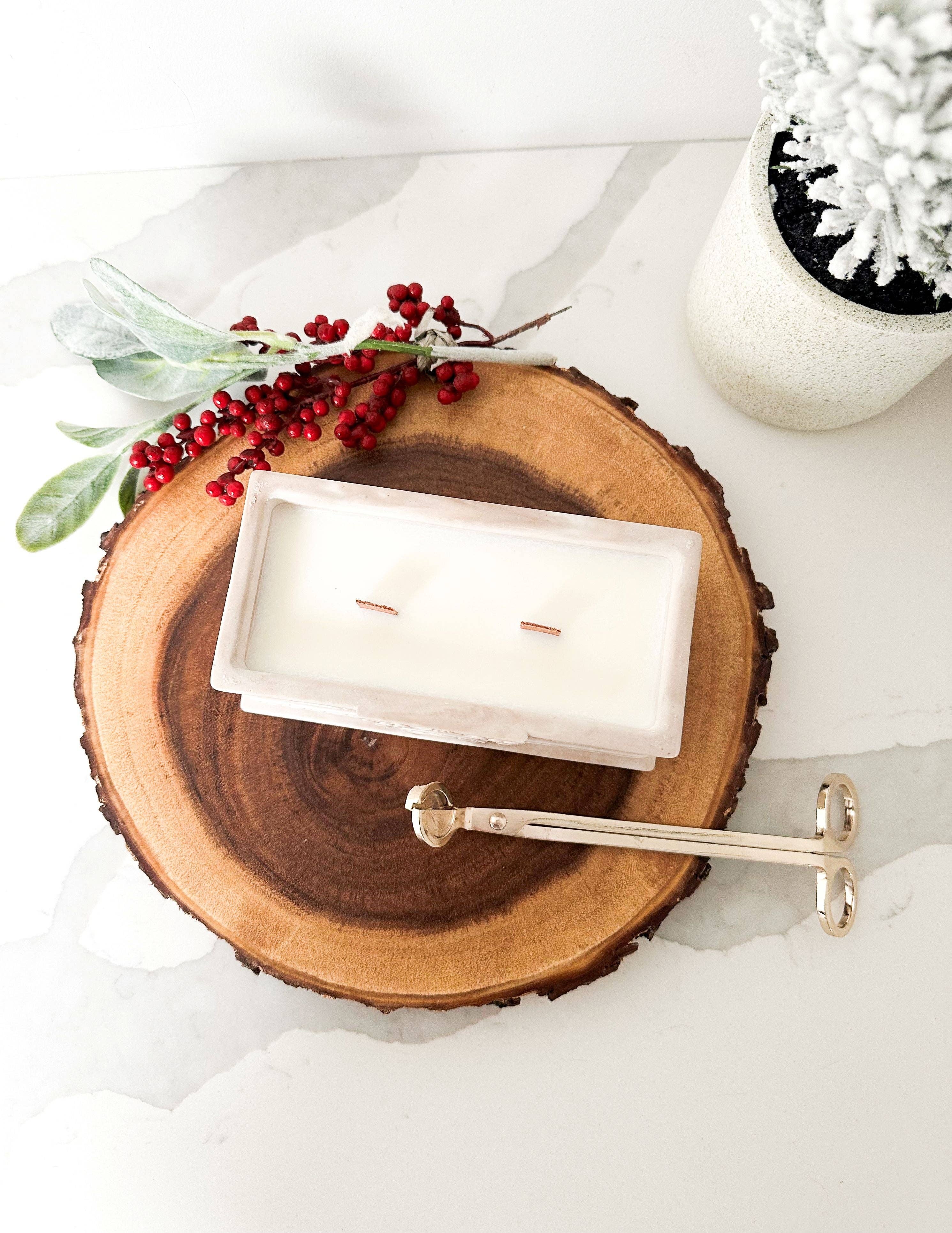 Lynn & Liana Designs - Venta al por mayor Velas en tarros - Vela de Navidad en forma de Casa de Jengibre -¡sin aranceles!2