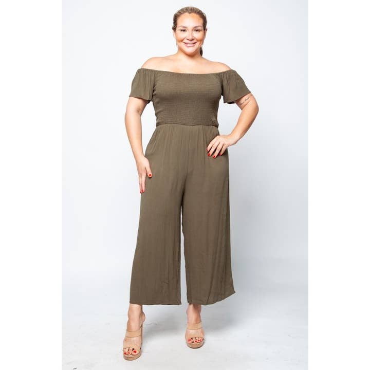 PLUS STORLEK SMOCKAD OFF SHOULDER CROPPED JUMPSUIT för wholesale av Curve Market