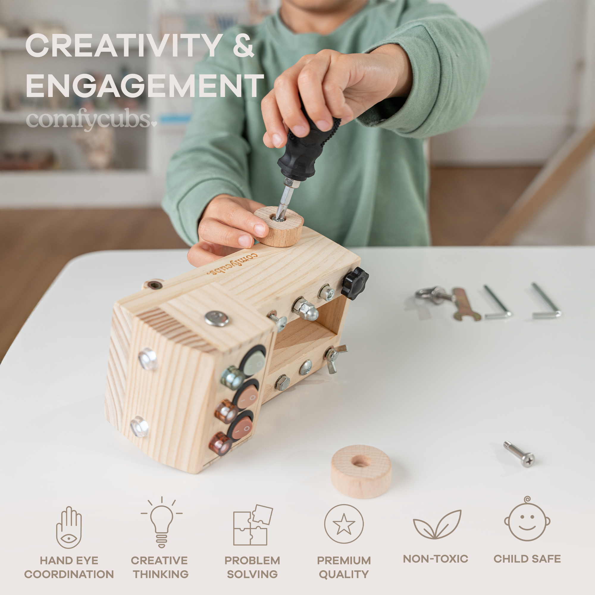 Comfy Cubs – Carro/camião de brinquedo - Crianças por atacado – Conjunto de Brinquedos de Caminhão Busy Board com Interruptor de Luz LED para Crianças 3+16