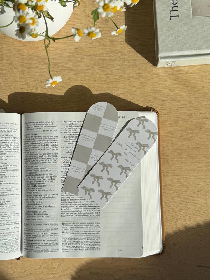 Segnalibri Minimalisti con Fiocco e a Quadretti per la Bibbia per la vendita all'ingrosso da parte di By Us With Love