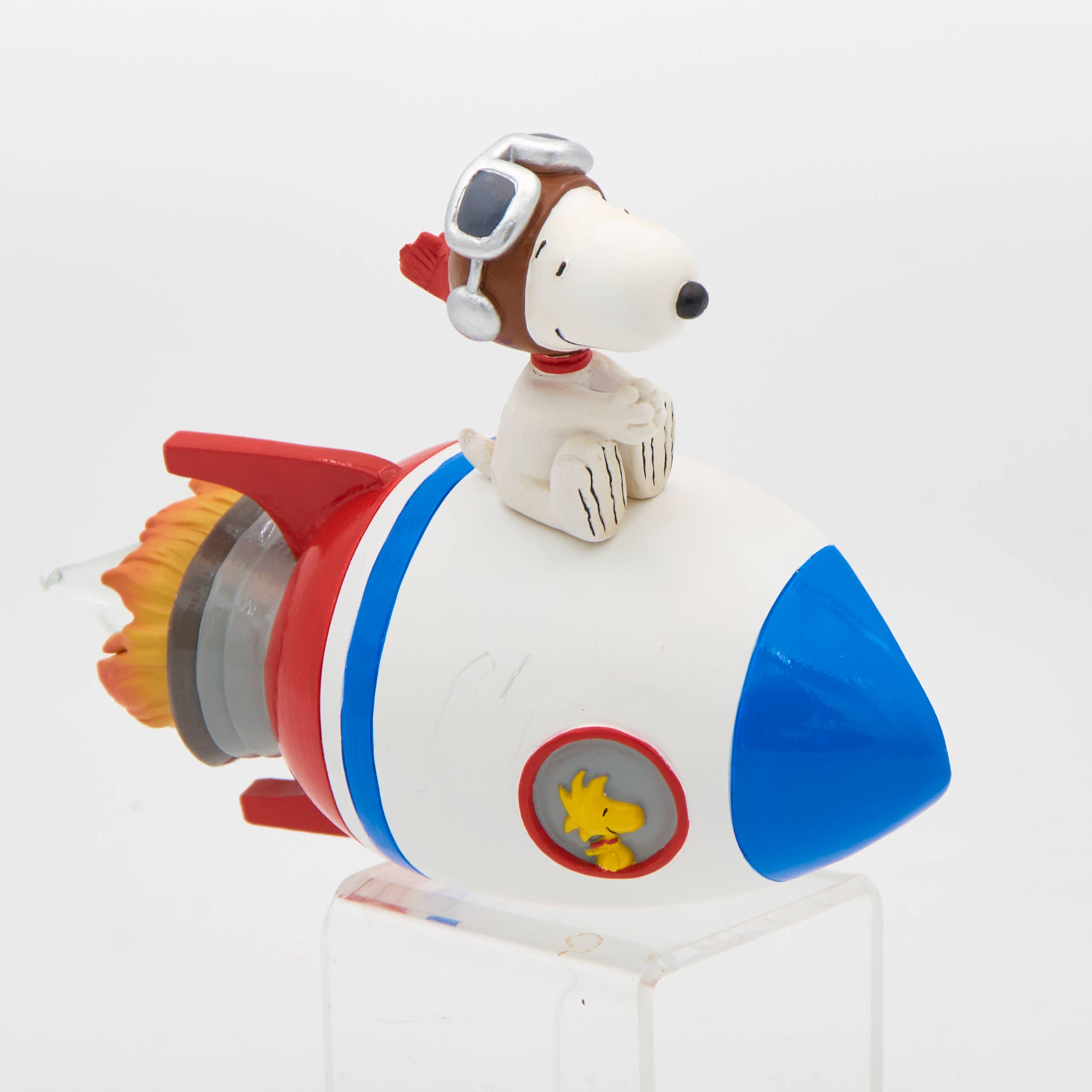 Roman - Wholesale Night Light - 4" Snoopy Rocket Night Light with Flickering Flame Bulb1