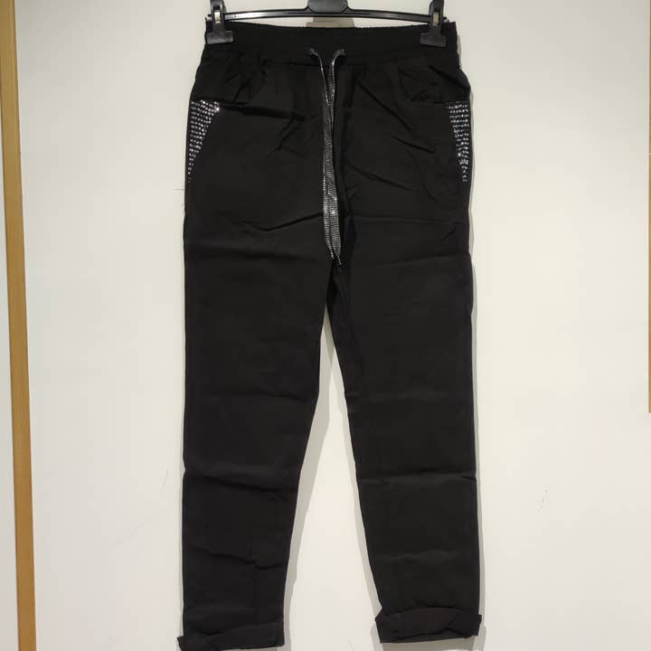 STRASS Pants YF0009 - PE25 and other Purchase Wholesale fibbie strass. Free Returns & Net 60 Terms on Faire trending on Faire.