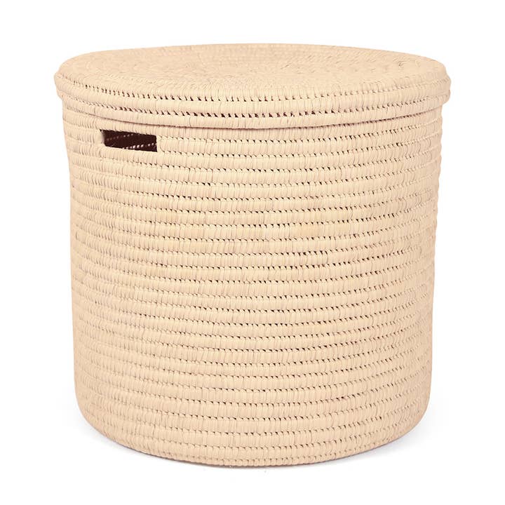 The Basket Room – wholesale Laundry basket – PALE: Natural Lidded Laundry Basket | Log Basket | Toy Storage with Handles | Blanket Basket | Laundry Hamper2