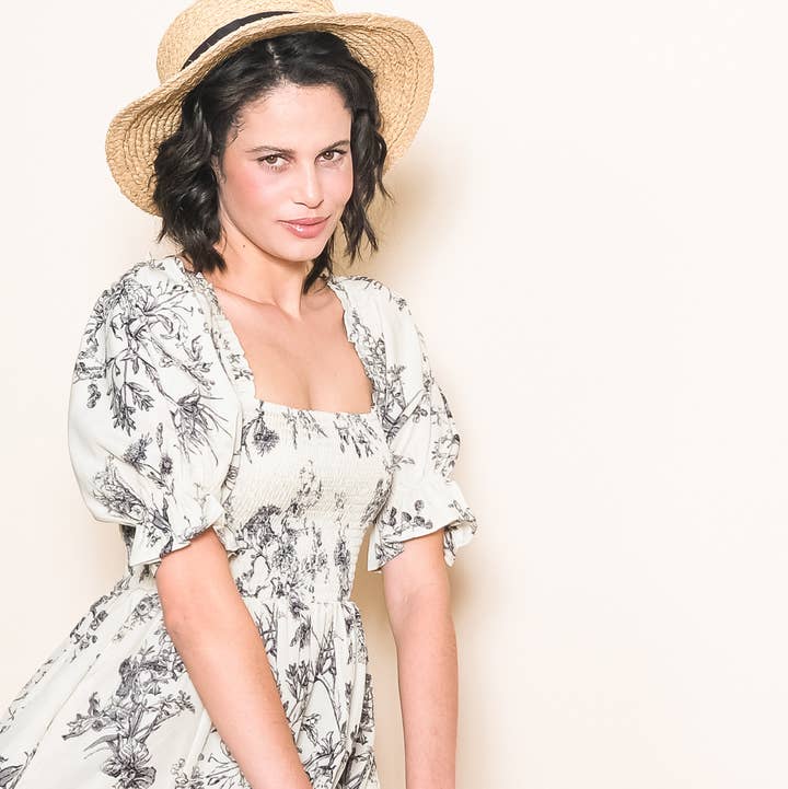 Elloh Collection - Wholesale Jumpsuit - Women's - Square Neck Puff Sleeve Wide Leg Antique Floral Jumper 4