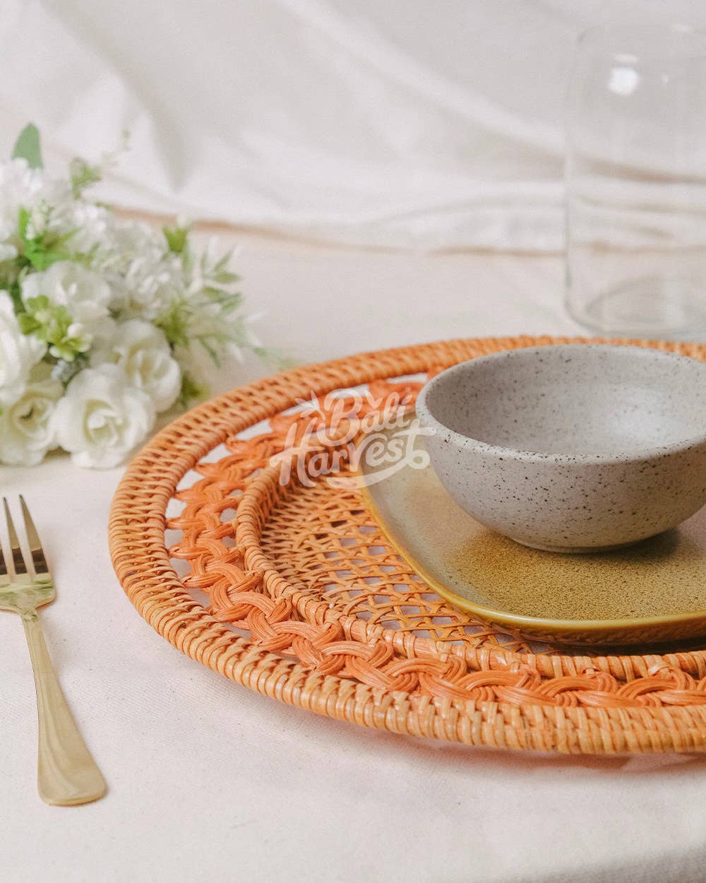 Bali Harvest - Vendita all'ingrosso Sottopiatti - Sottopiatto in rattan intrecciato aperto Gendis1