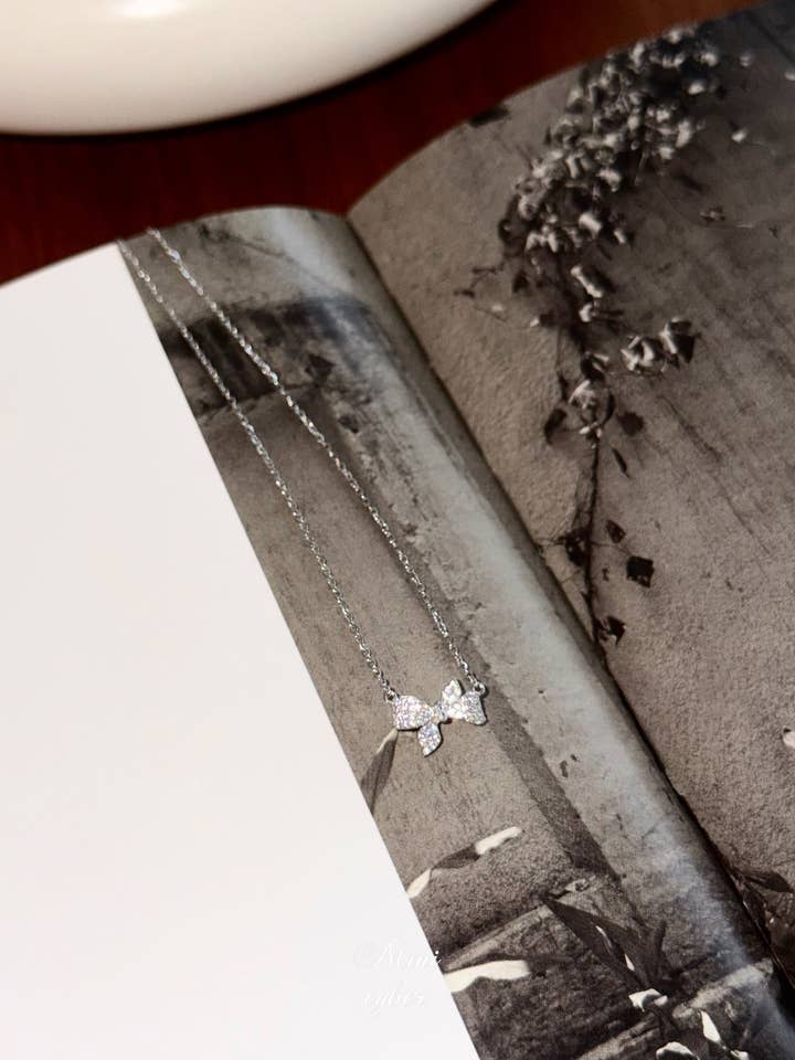 Schmetterling der Diamantgarten-Halskette für den Großhandel von MINICYBER STUDIO