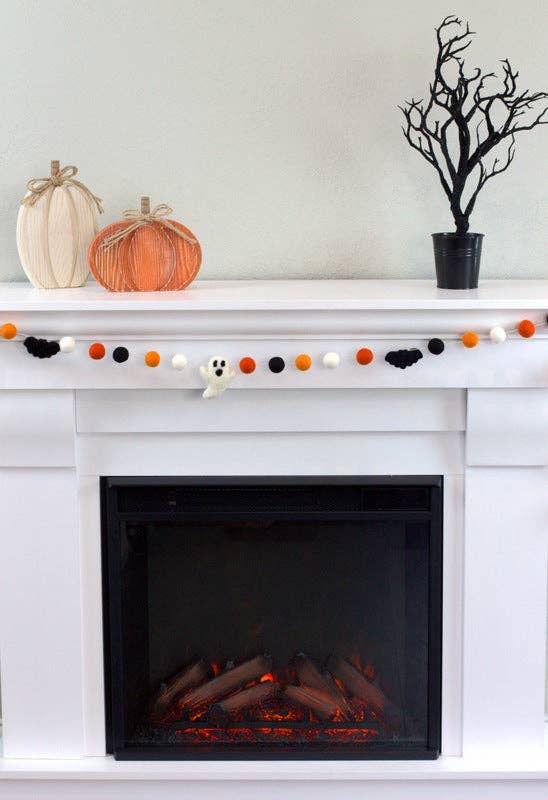 Matthew + Mae - Wholesale Bunting/Garland - Ghost & Bat Halloween Fall Garland- Orange Black & White1