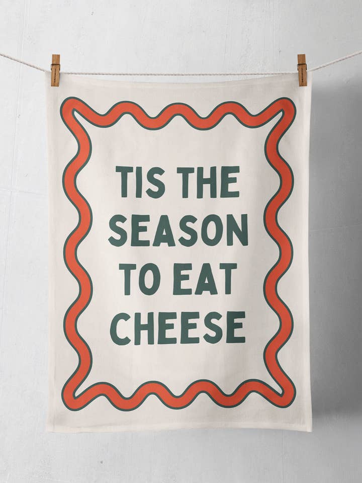 C'est la saison pour manger du fromage | Serviette de Noël pour la vente par Wisdom and Wonder Designs