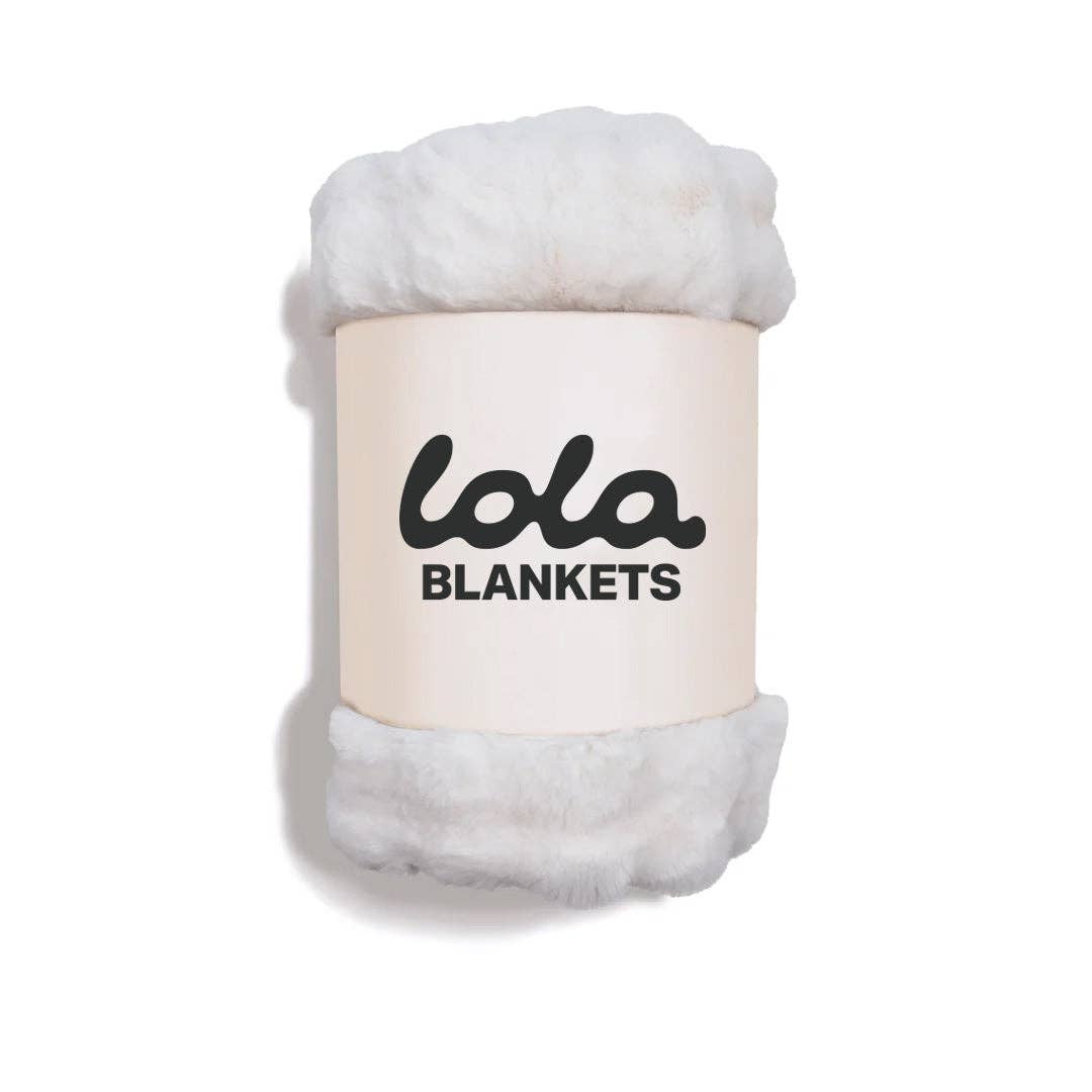 Lola Blankets - Wholesale Throw Blanket - Snow White1