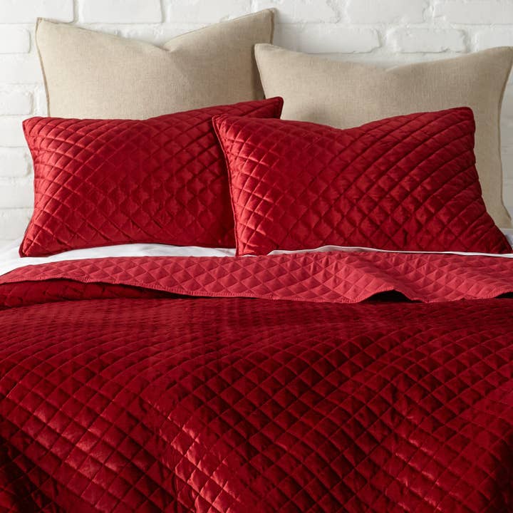 Red Velvet Quilt Set for wholesale on Faire2