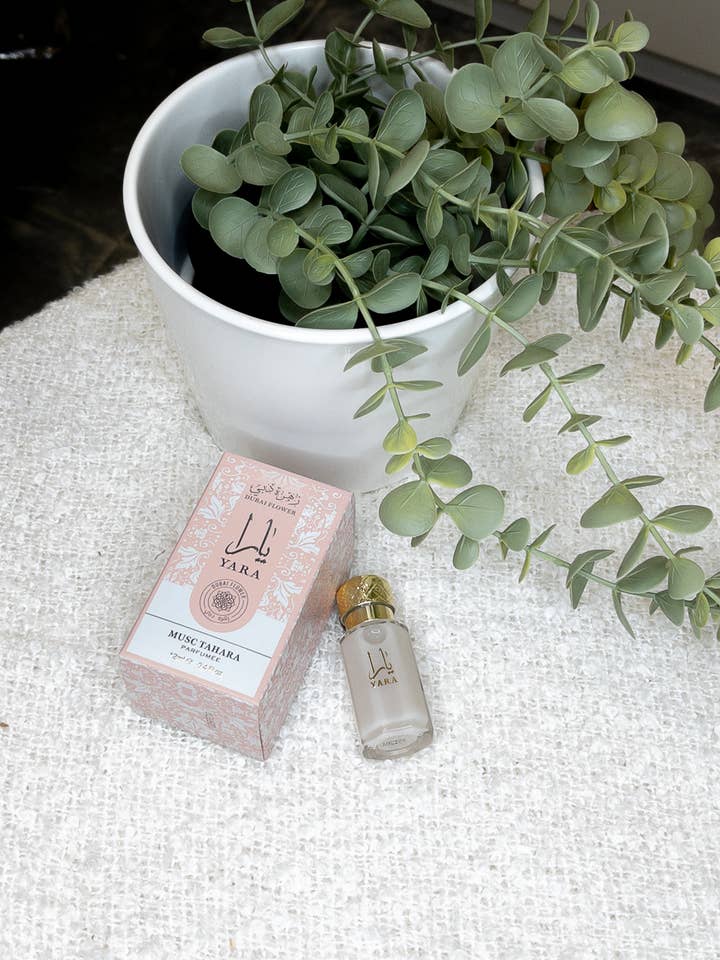 Yara - Musc Tahara Dubai Flower (12ml) for wholesale by IDEAL OUTFIT