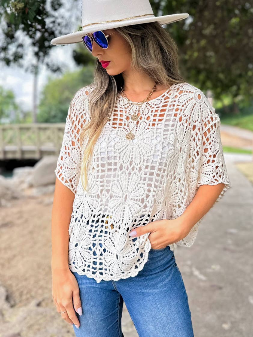 Avorio Top lavorato a maglia avorio boho floreale con maniche a pipistrello all'uncinetto. in vendita all'ingrosso su Faire3