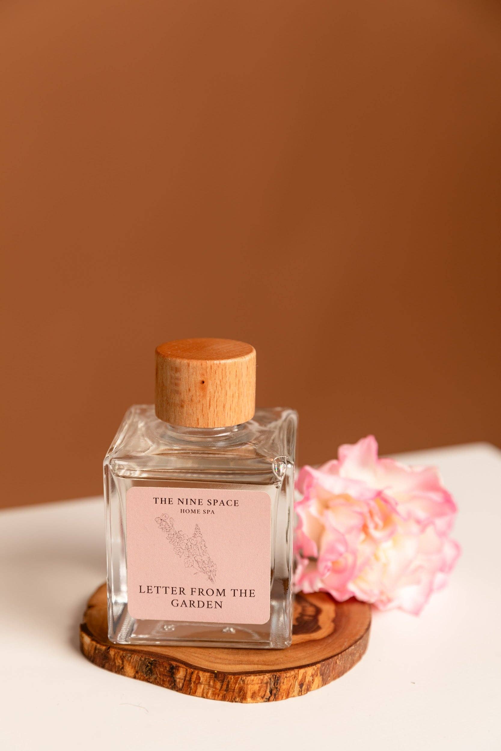 THE NINE SPACE - Wholesale Room & Linen Spray - Palo Santo Vibe Room Fragrance3