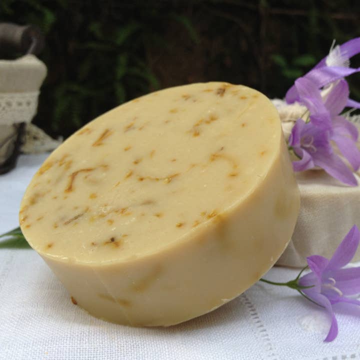 Jabón natural vegano con leche de almendras vegetales para venta al por mayor de Les Belles De Savon