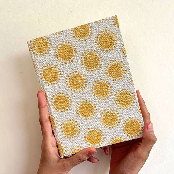 Cuaderno de Papel Hecho a Mano, Puntos Amarillos - A5 para venta al por mayor de Casa Amarosa