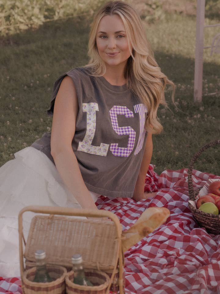 LivyLu - Wholesale Tank Top - Women's - LSU Louisiana State Tigers Quilted Puff Ink Smoke Tank 5