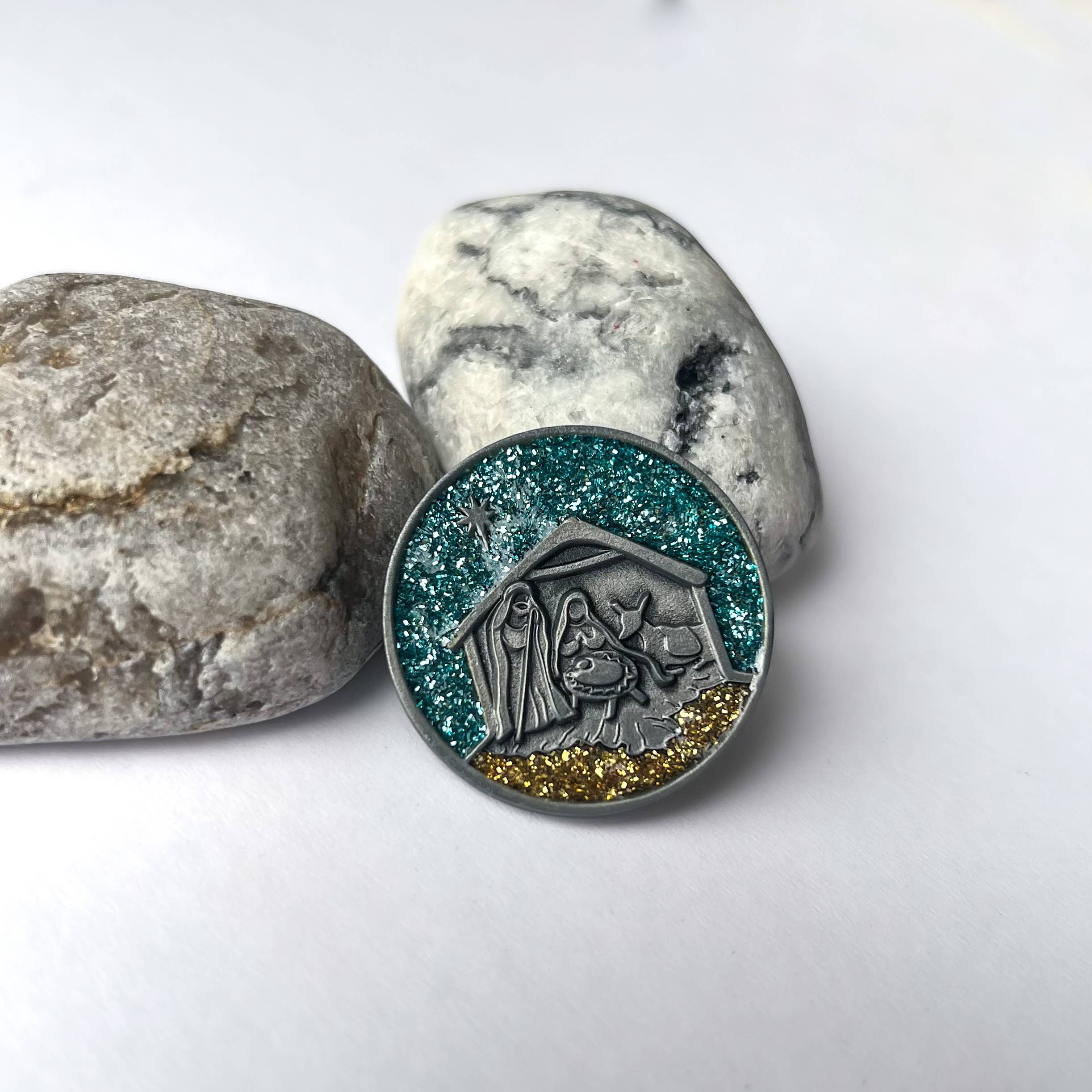 Abbey + CA Gift – Großhandel Sammelmünze – Jesus ist der Grund Krippe im Taschenformat