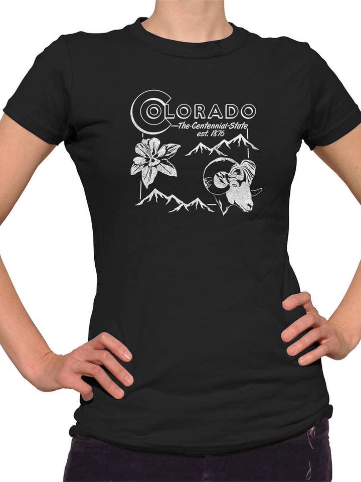 T-Shirt Femme Vintage Colorado State pour la vente par Boredwalk
