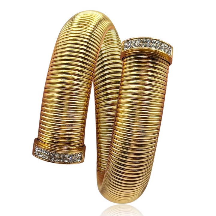 Lisette vergoldetes Sechzehn-Millimeter-Cobra-Armband mit Pave-Spitzen für den Großhandel von Michael Nash Jewelry