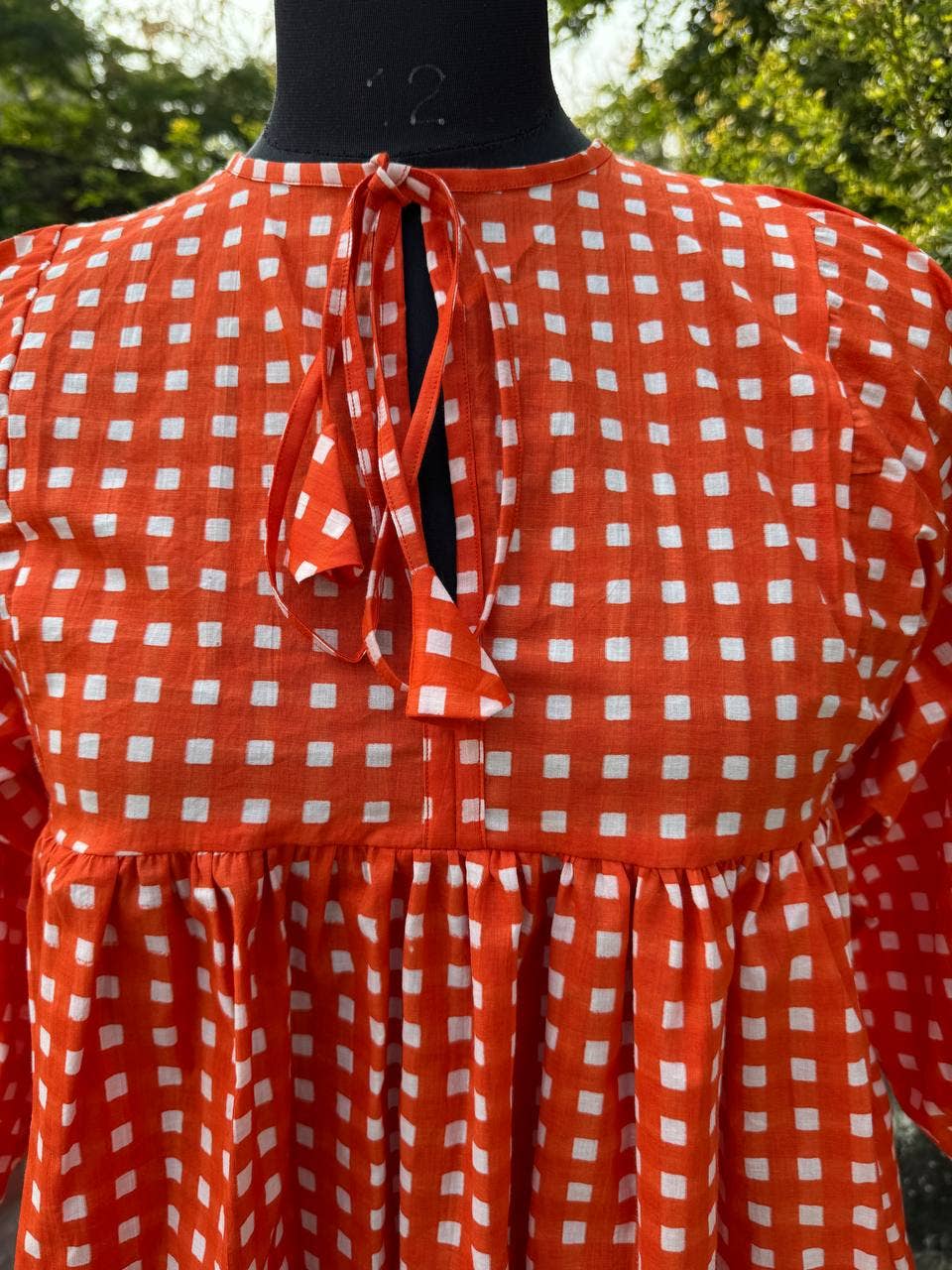 GYPSY STUDIO – Engroshandel Kjole - Dame – Orange bomuldsternet design festkjole til kvinder, kort kjole2