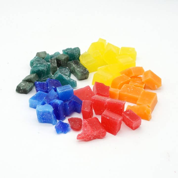 Wax cracker - colorful wax 1 KG | monochrome and colorful | for wholesale by Die Kerzenwerkstatt