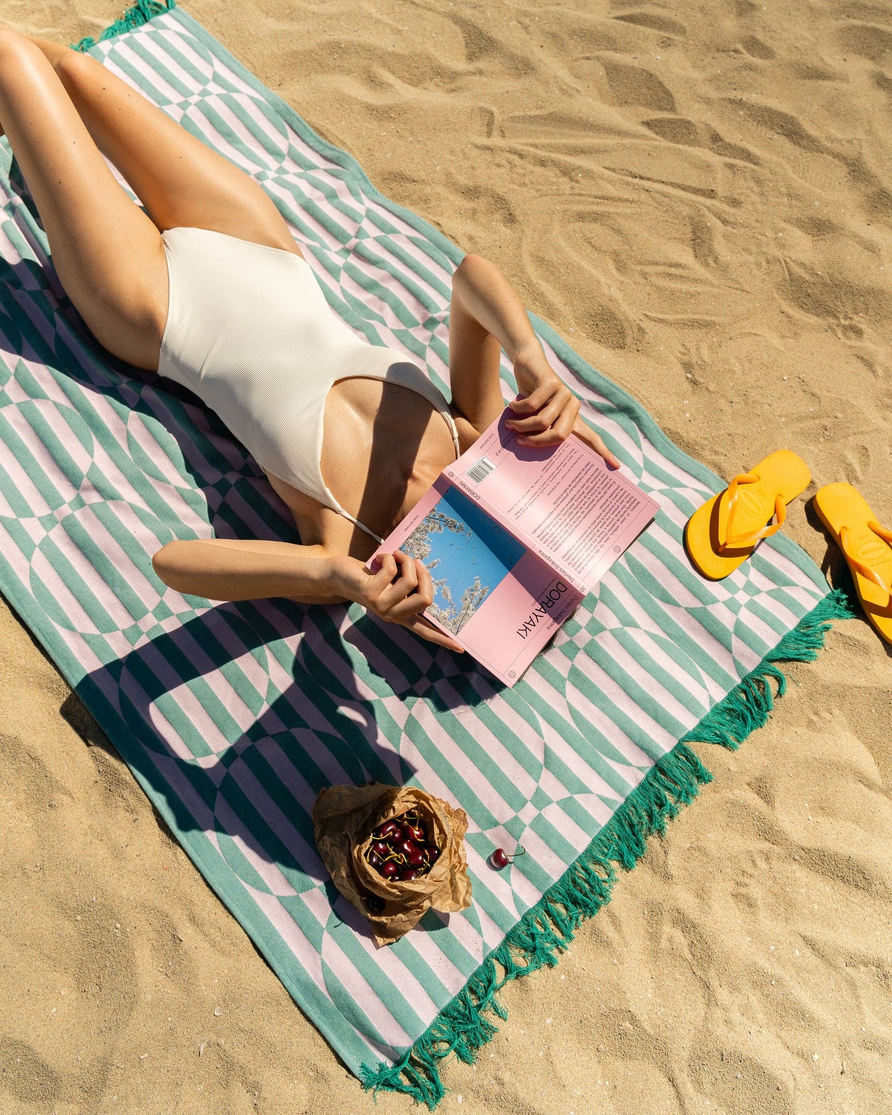 Tarta Gelatina - Wholesale Strandlaken - Strandlaken met gestreept en cirkelvormig patroon7