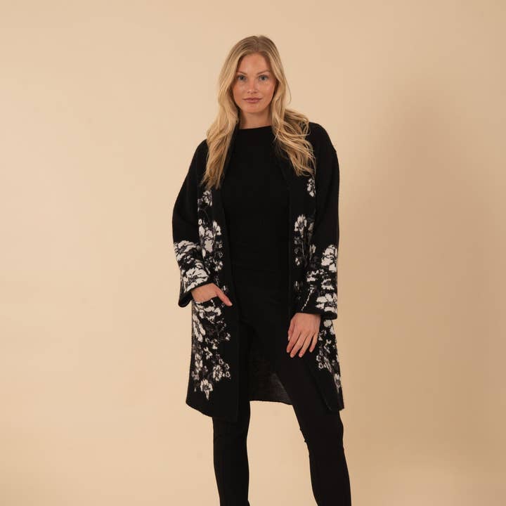 Cardigã Preto com Intársia de Papoilas Delicadas por atacado de Vertigo Usa