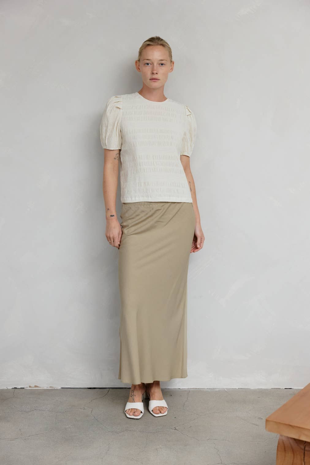 MOD REF - Wholesale Blouse - Women's - The Celia Top | Textured Puff Sleeve Top10