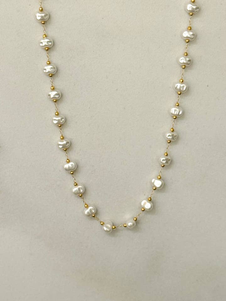 Iona Pearl Look Necklace for wholesale by Cassette Barcelona