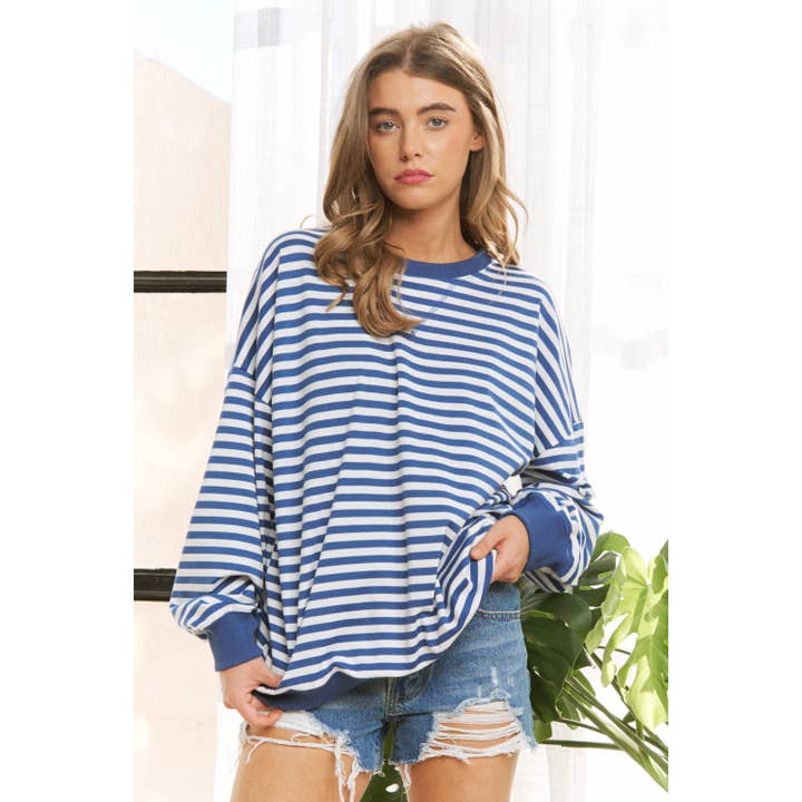 VARDAGLIG KLASSISK RANDIG LÖST SITTANDE TRÖJA för wholesale av Sweet Generis