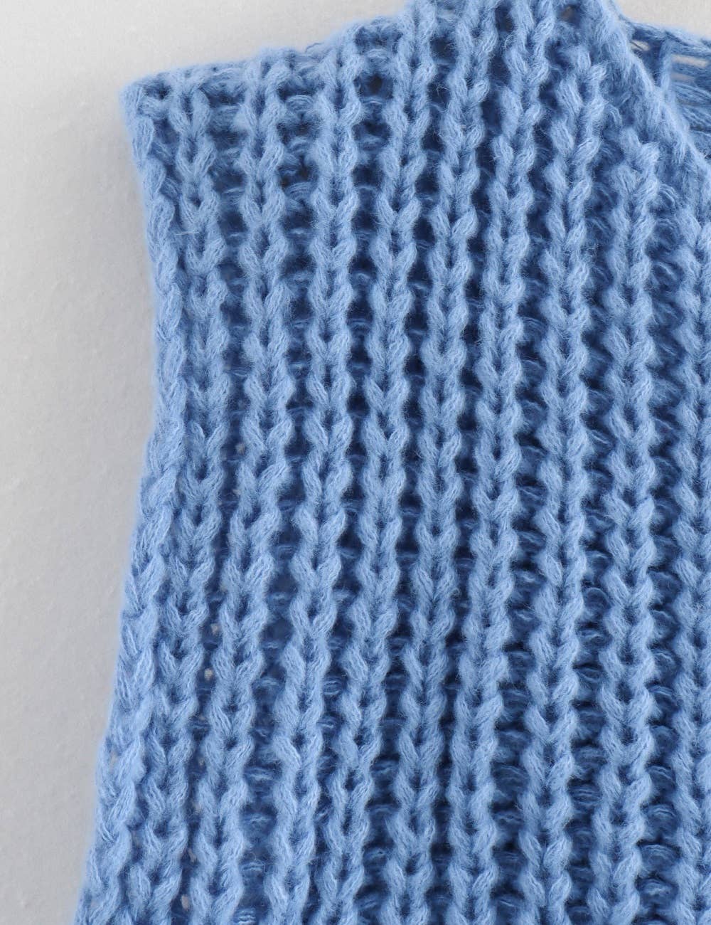 Sweetkama – Engroshandel Strikvest/slipover – Kvinder – Sweetkama damevest med rund hals i ensfarvet strækstof, kort model17