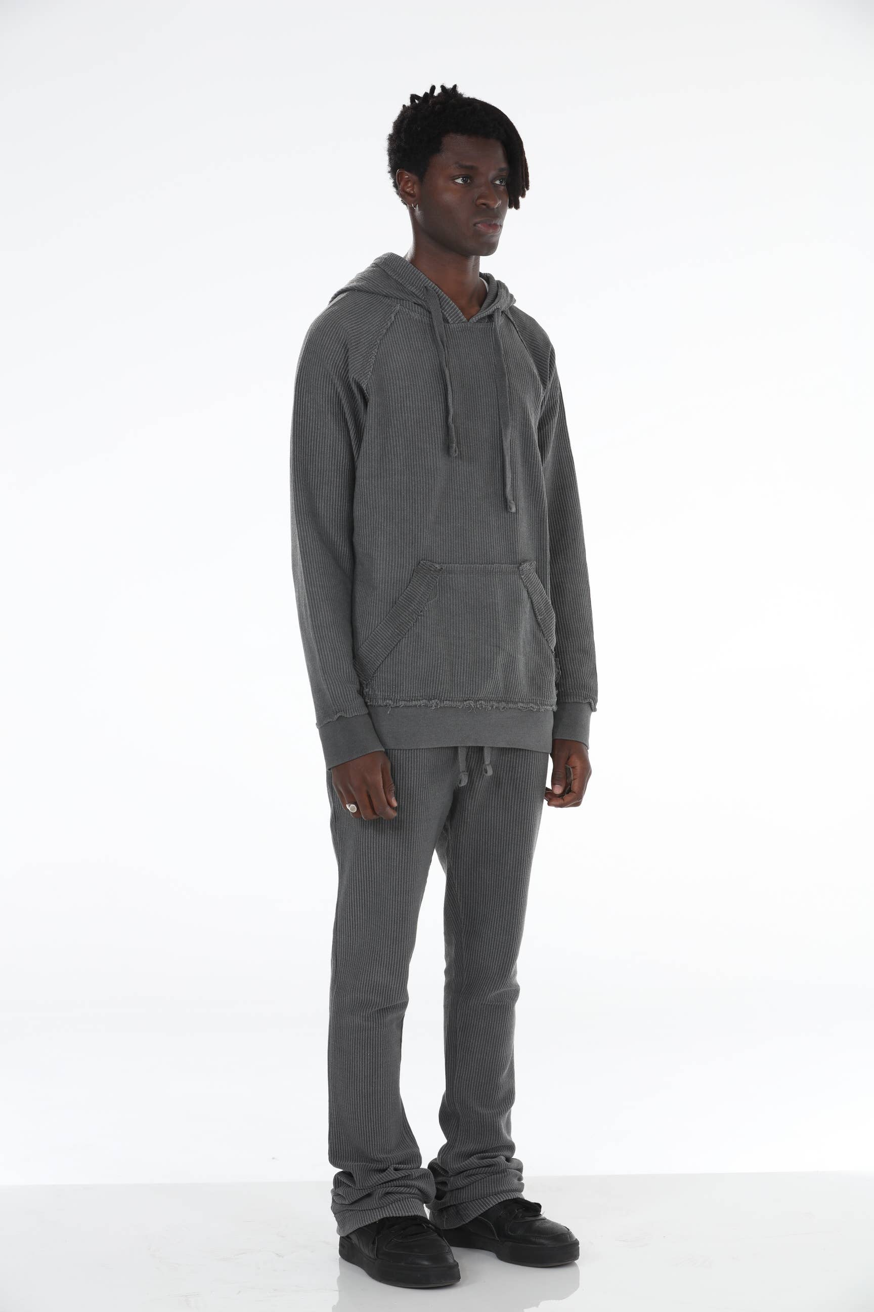 Stylo – Fato de treino – Homem por atacado – Fato de Treino em Veludo Canelado Antracite com Bainha Larga e Justa7