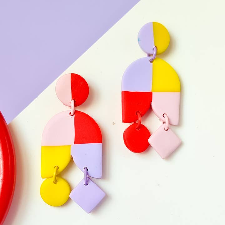 color blocked earrings with 4 colors, in 4 color combo's for wholesale by Mono