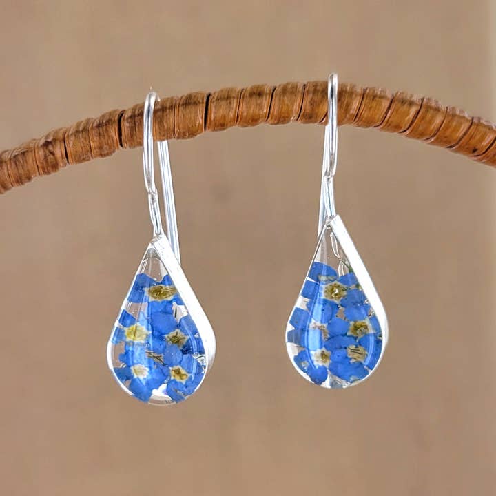 Sadie Green's Jewelry - Wholesale Dangle Earrings - Pear Shaped Flower Earring XEMR-E22