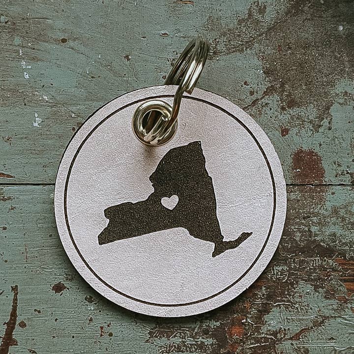 Chaveiro de couro My Heart is in NY por atacado de Almost Local