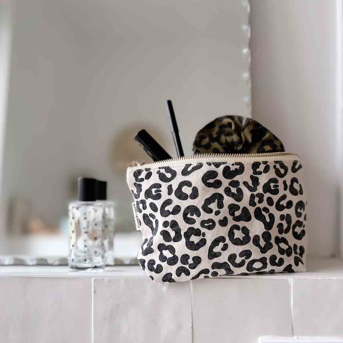 POUCH SOFIA GRAOU GREIGE for wholesale on Faire