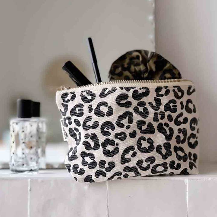 POUCH SOFIA GRAOU GREIGE and other Purchase Wholesale ciondoli argento 925. Free Returns & Net 60 Terms on Faire trending on Faire.