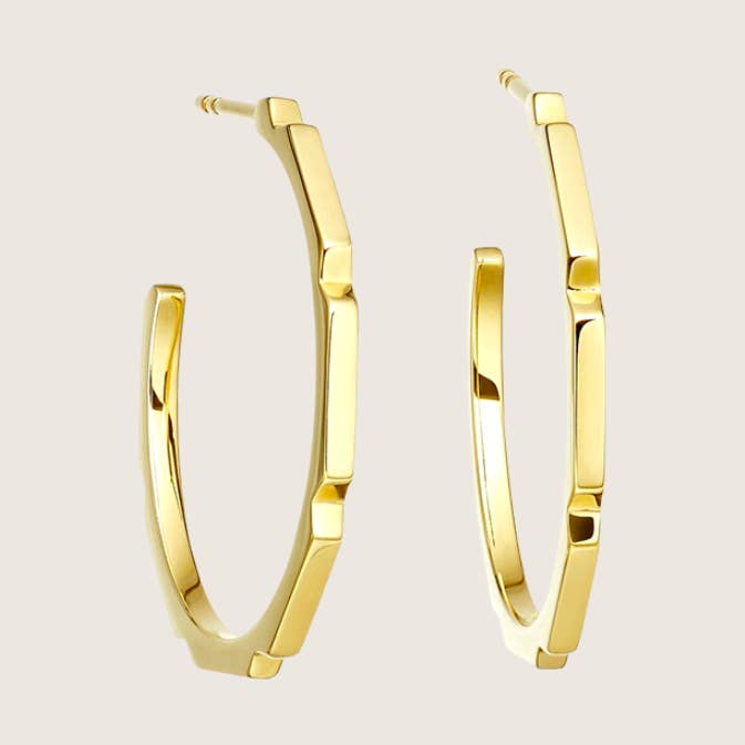 Clous d'oreilles Jil pour la vente par Crescent Schmuck
